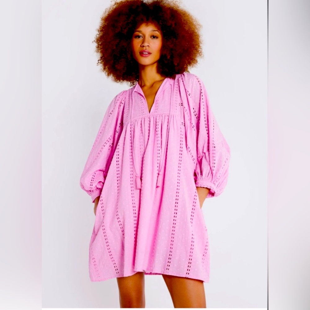 MILLE Daisy dress in Bubblegum Eyelet Pink